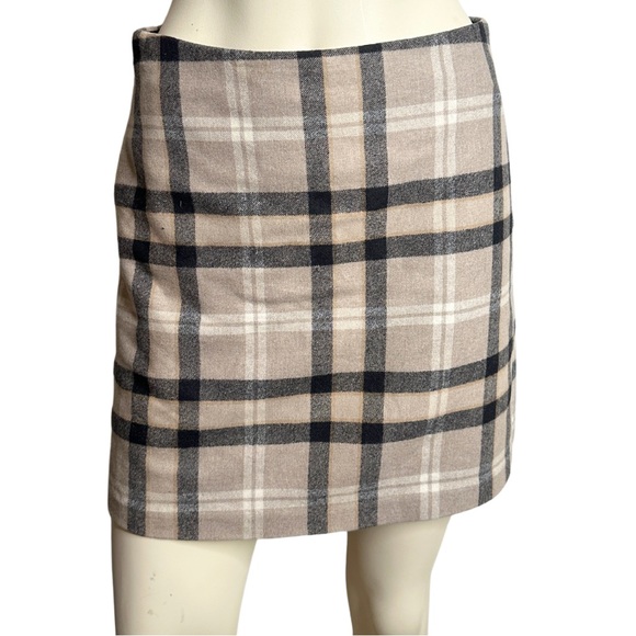 Wilfred Wool Blend Plaid Mini Skirt size 8 - Picture 4 of 13